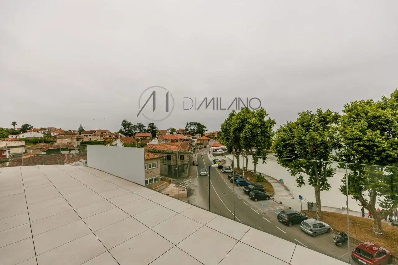 Terraza de Ático en venta en Vigo  con Calefacción, Terraza y Piscina