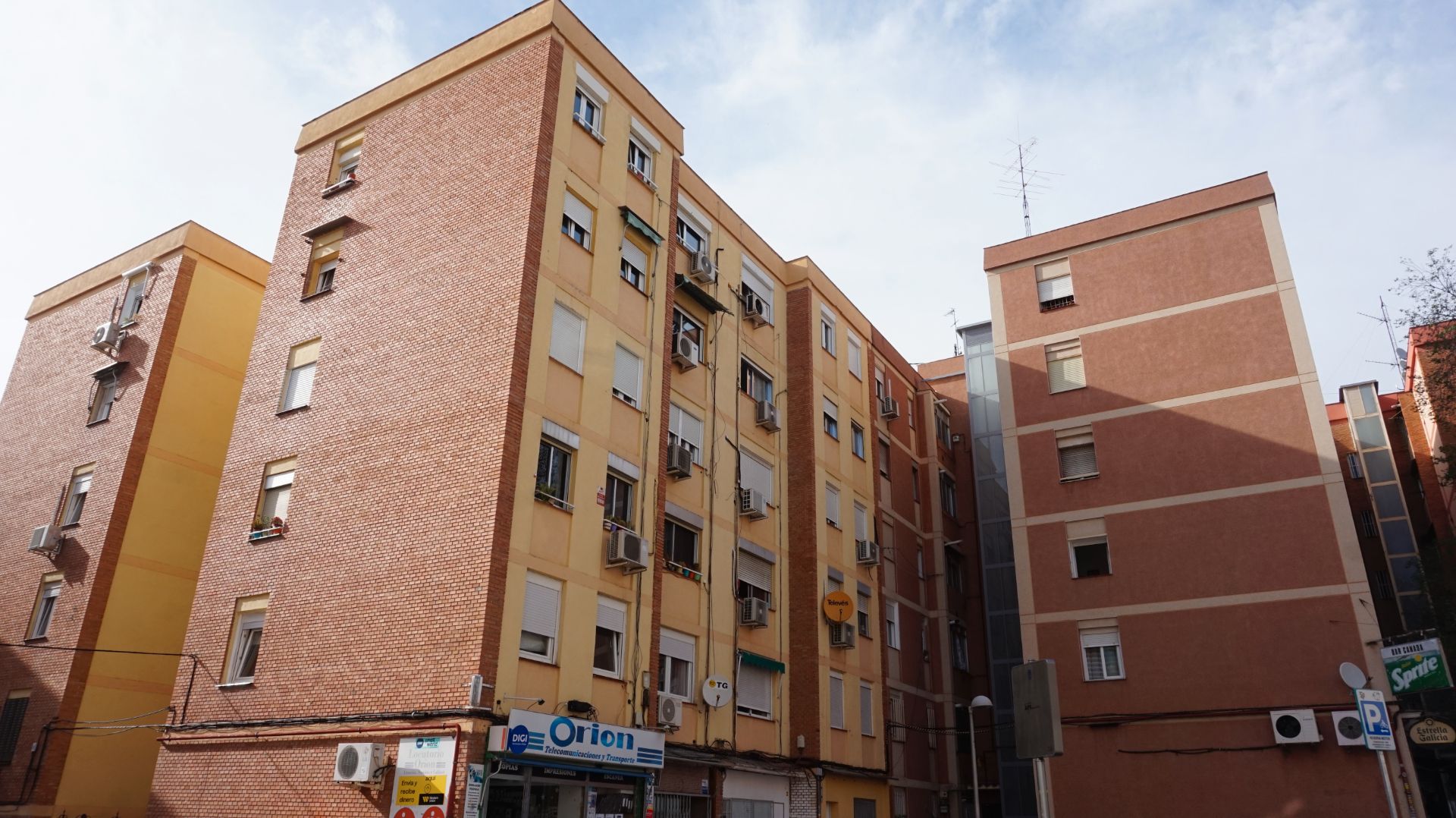 Vista exterior de Pis en venda en  Madrid Capital amb Aire condicionat, Calefacció i Moblat