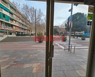 Vista exterior de Local en venda en Sant Cugat del Vallès