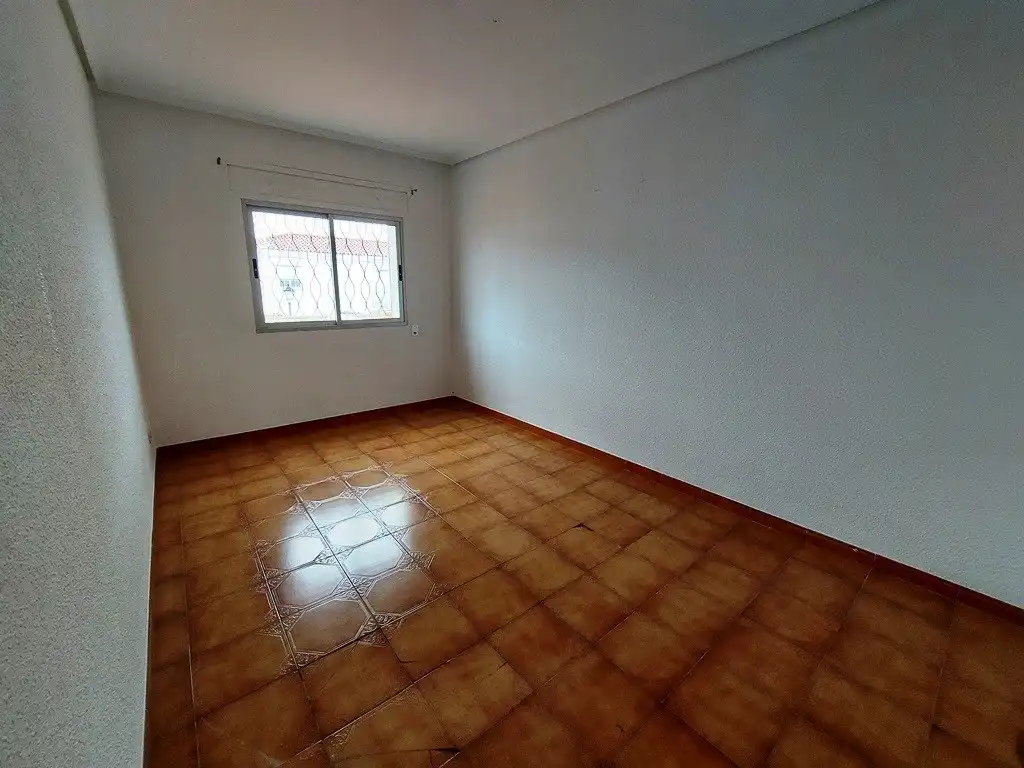 Commercial properties for sale in Domeño