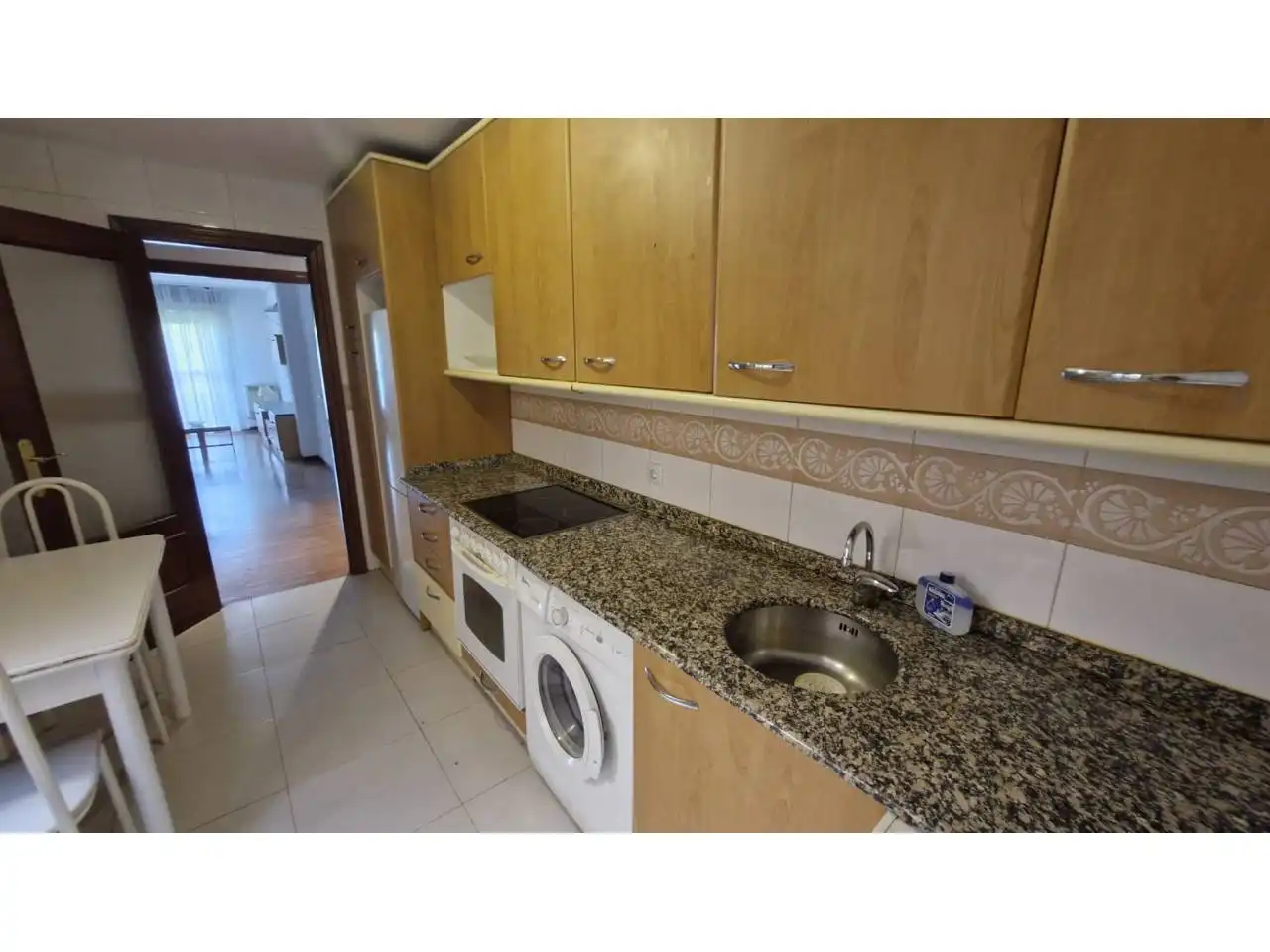 Cuina de Pis en venda en  Logroño amb Calefacció, Parquet i Terrassa