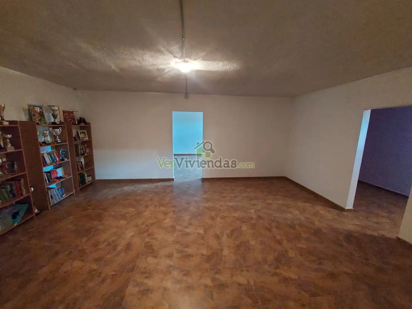 Sala d'estar de Casa o xalet en venda en Corbera de Llobregat amb Aire condicionat, Calefacció i Jardí privat