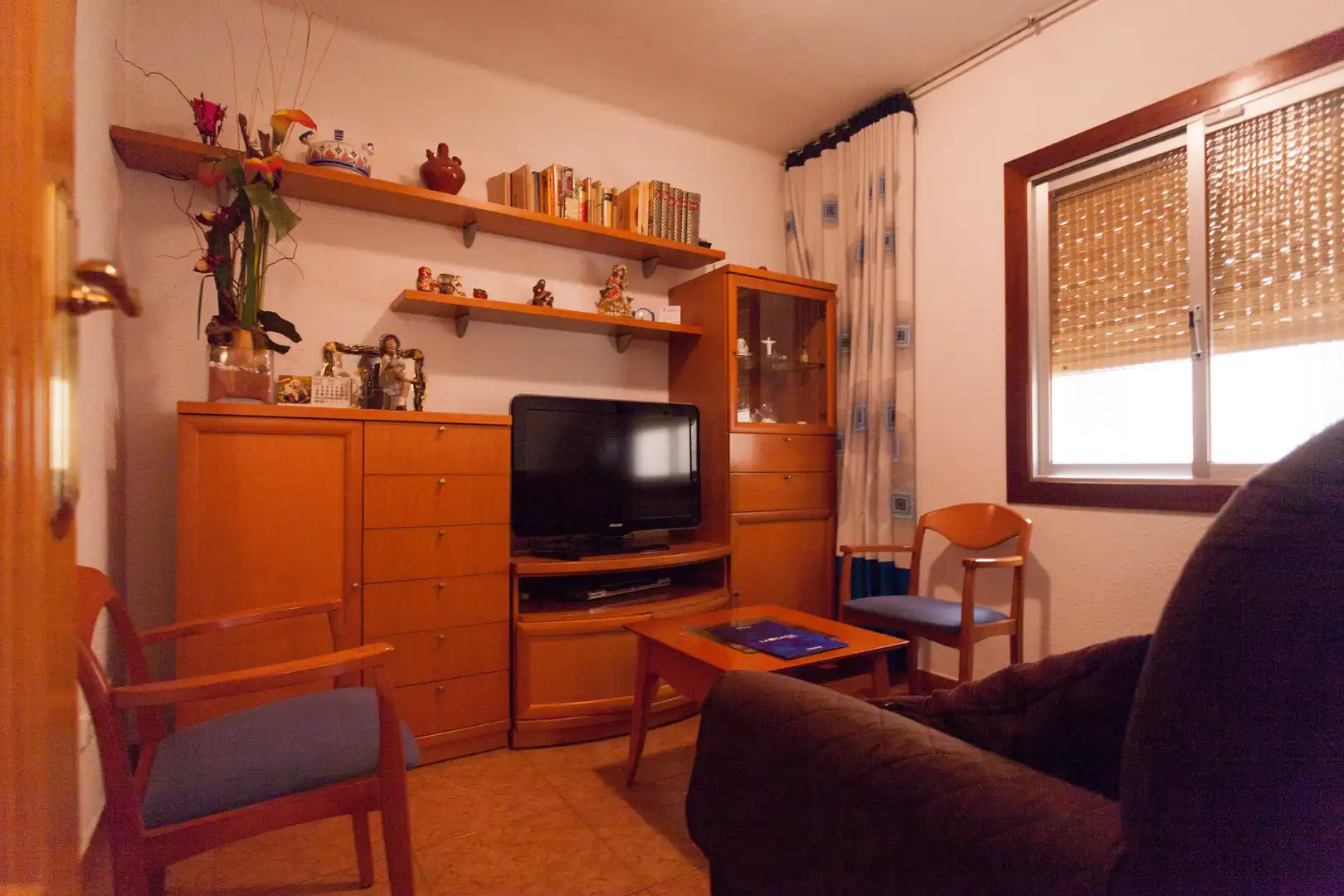 Sala d'estar de Pis en venda en L'Hospitalet de Llobregat amb Calefacció