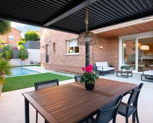 Terrassa de Casa o xalet en venda en El Masnou amb Aire condicionat, Calefacció i Jardí privat