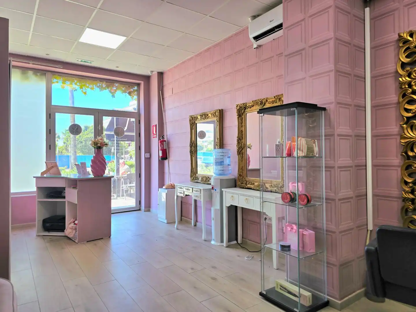 Commercial properties for rent in Marbella  with Air Conditioner and Furnished