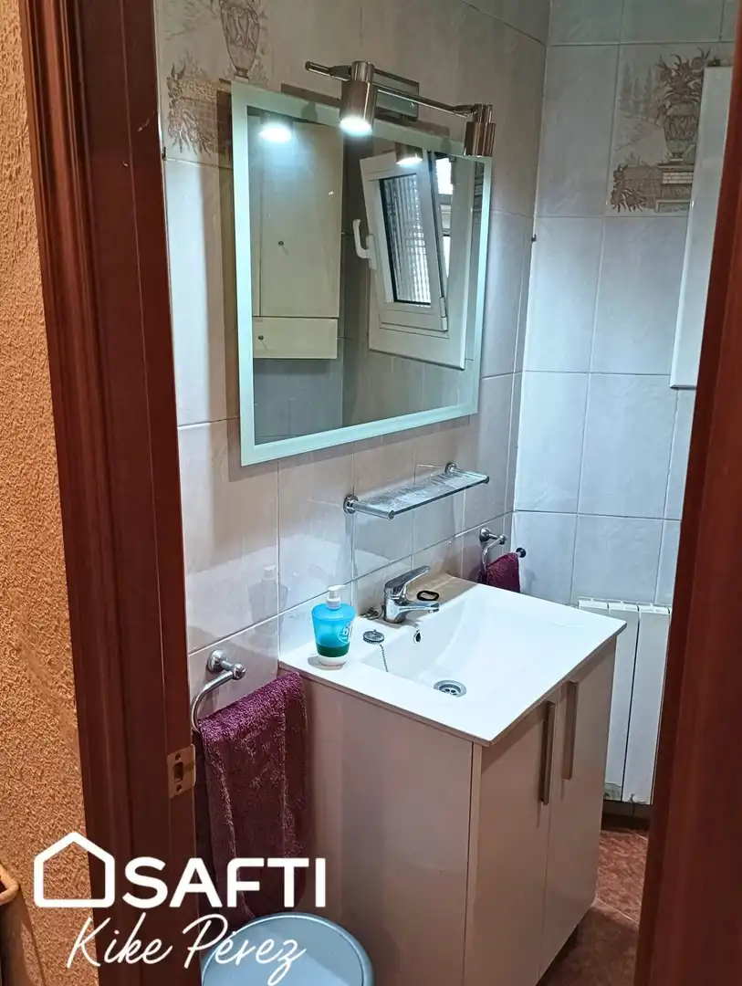 Bathroom of Flat for sale in Sant Andreu de la Barca  with Heating and Balcony