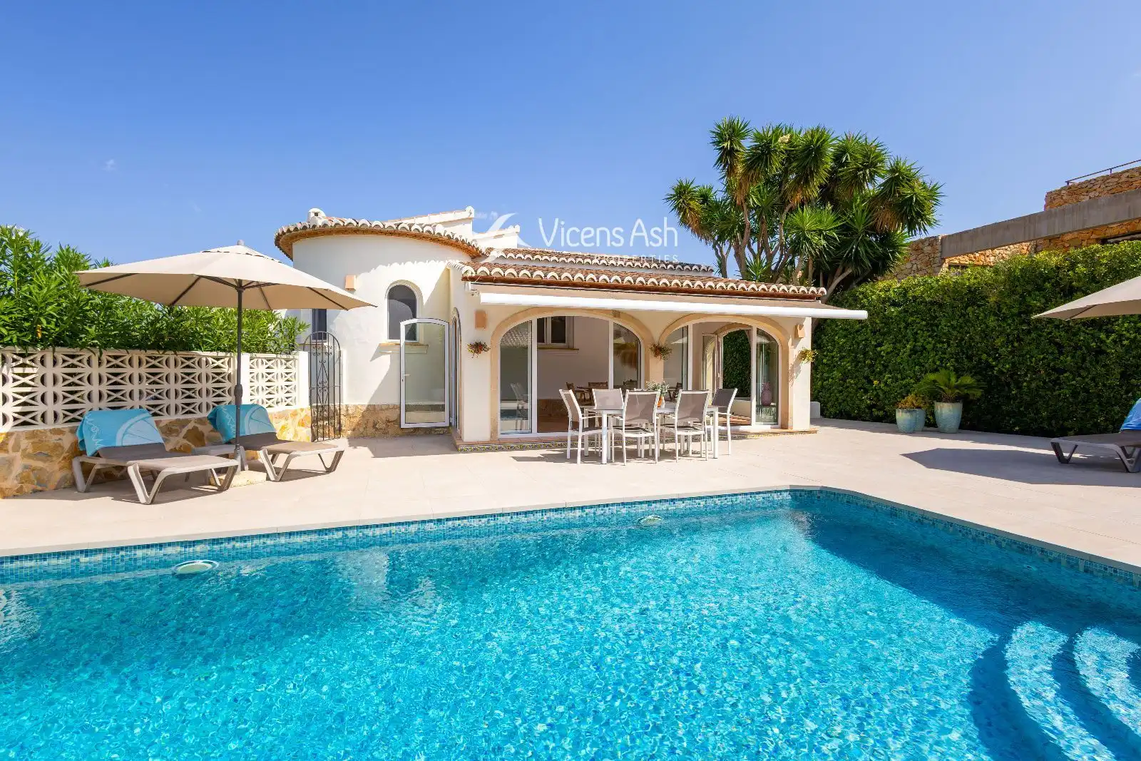 Vista exterior de Casa o chalet en venta en Jávea / Xàbia con Aire acondicionado, Calefacción y Piscina