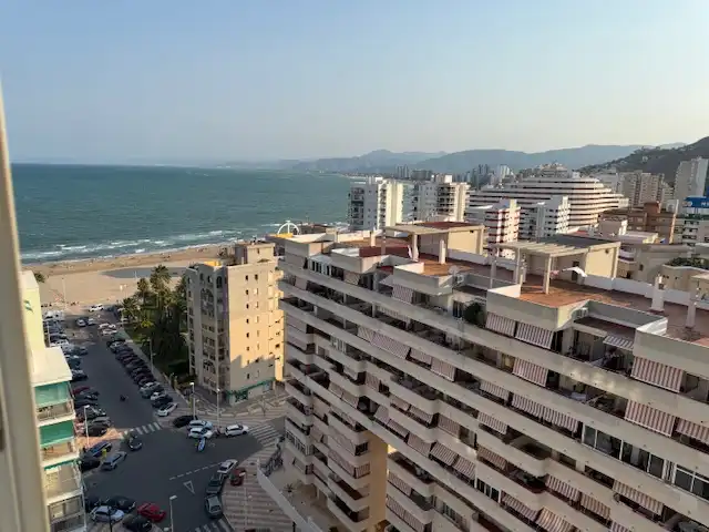 Vista exterior de Apartamento en venta en Cullera con Terraza, Horno y Piscina comunitaria
