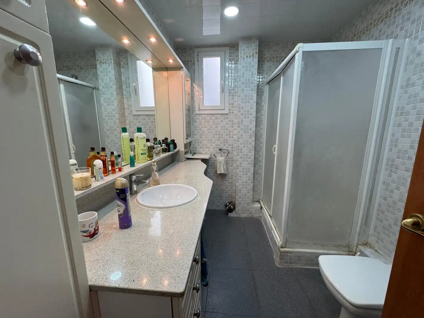 Baño de Piso en venta en Barcelona con Parquet, Amueblado y Horno