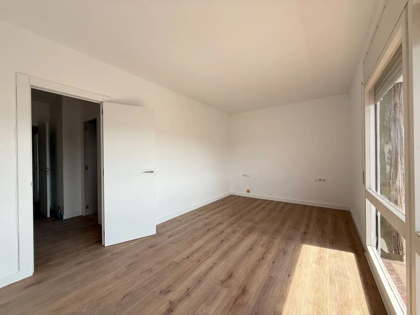 Schlafzimmer von Büro zur Miete in El Poble Sec