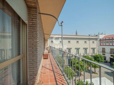 Pis amb balcó de lloguer a Casco Antiguo