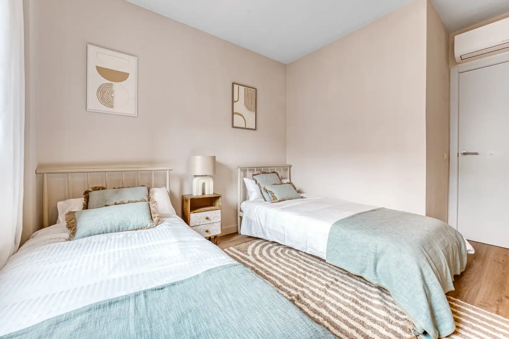 Habitación de Piso en venta en Madrid con Aire acondicionado, Terraza y Trastero