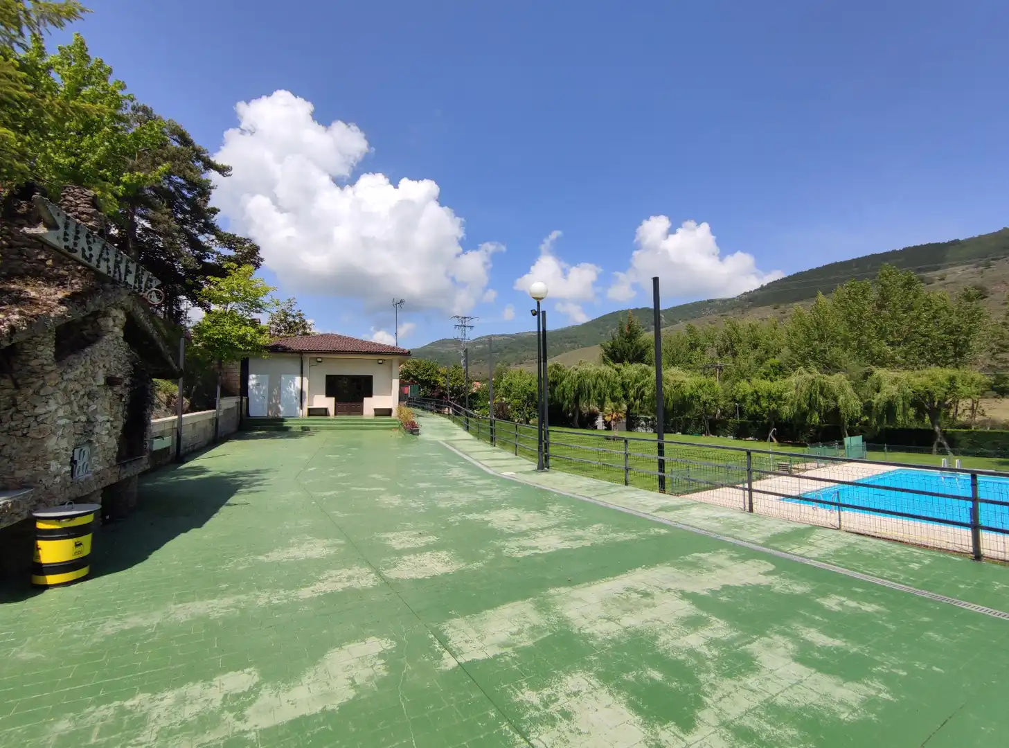 Swimming pool of Apartments for sale in Zorraquín  with Heating, Storage room and Furnished