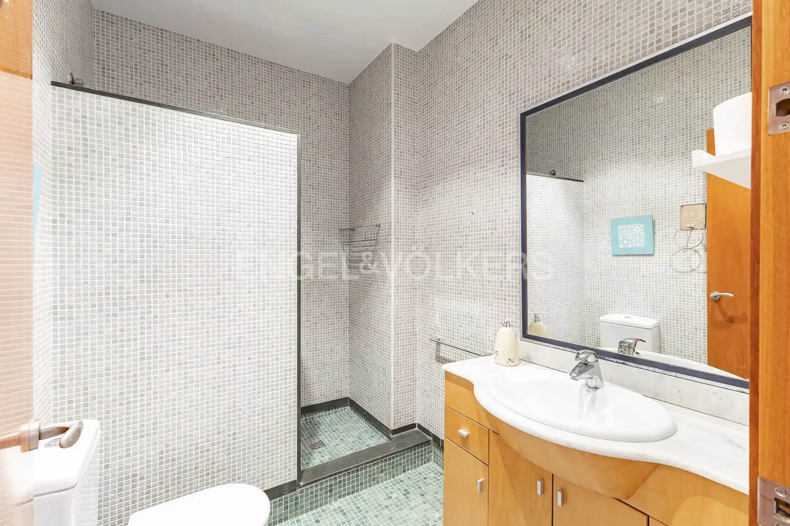 Bathroom of Flat for rent in Caldes d'Estrac  with Air Conditioner, Heating and Terrace