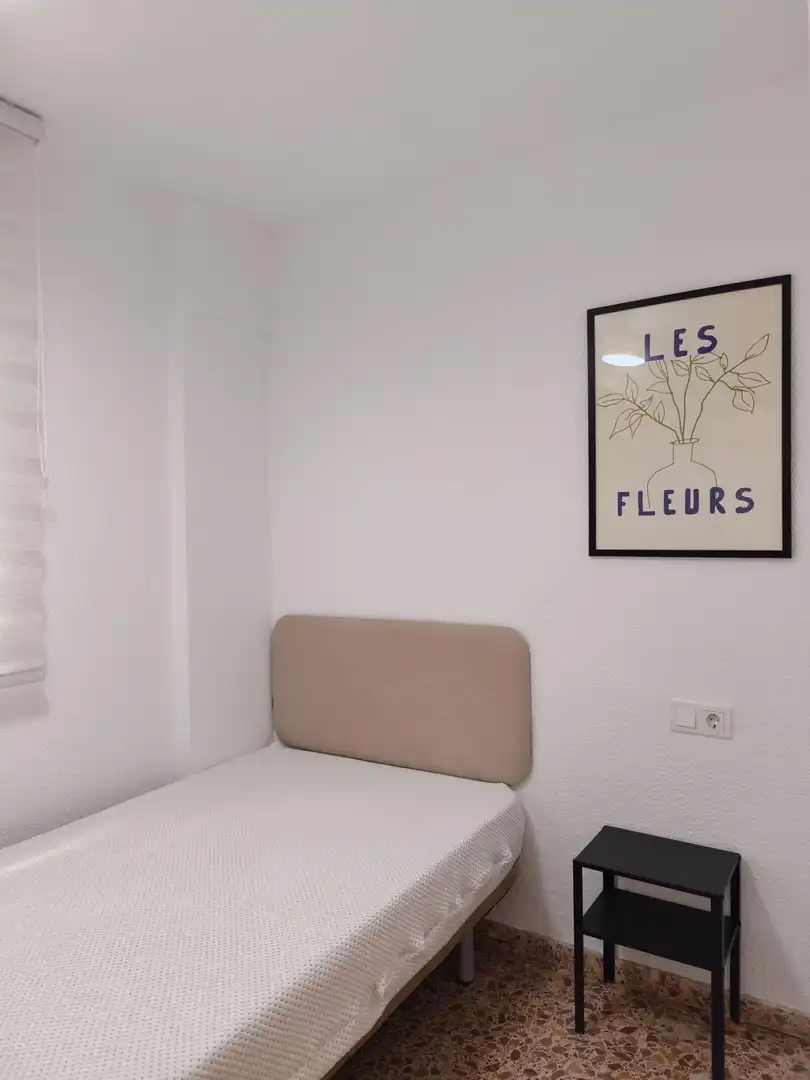 Habitación de Piso de alquiler en Benalúa - Babel