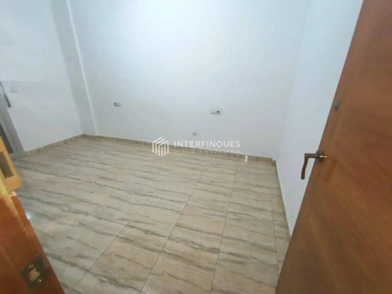 Dúplex amb ascensor en venda a Ronda President Tarradellas, imagen 4