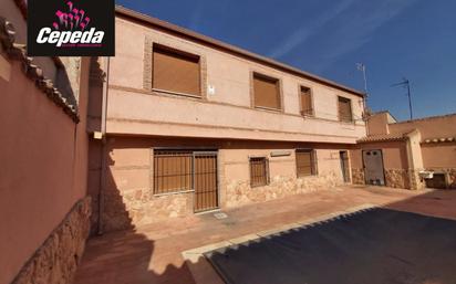 Exterior view of House or chalet for sale in Torralba de Calatrava  with Swimming Pool