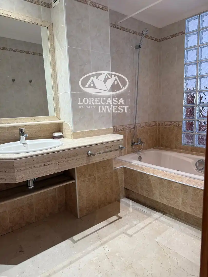 Baño de Piso de alquiler en  Palma de Mallorca con Aire acondicionado y Balcón