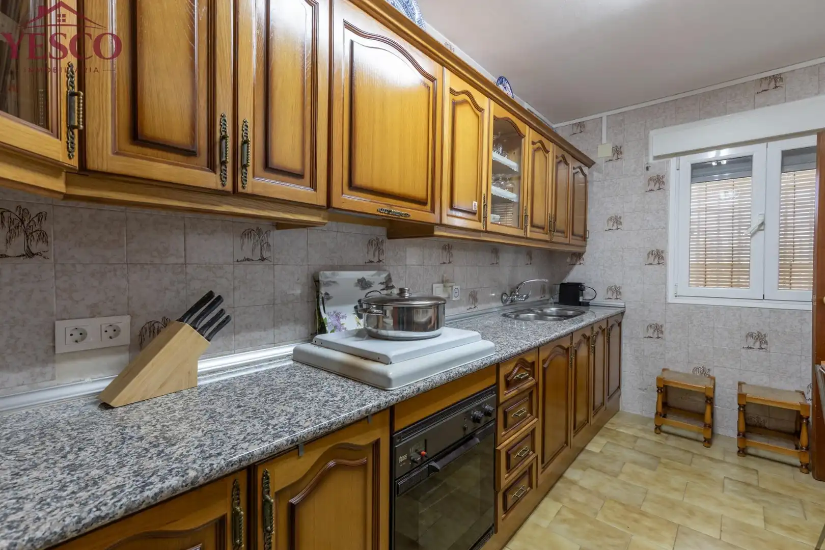 Cocina de Casa adosada en venta en Víznar con Jardín privado, Terraza y Piscina