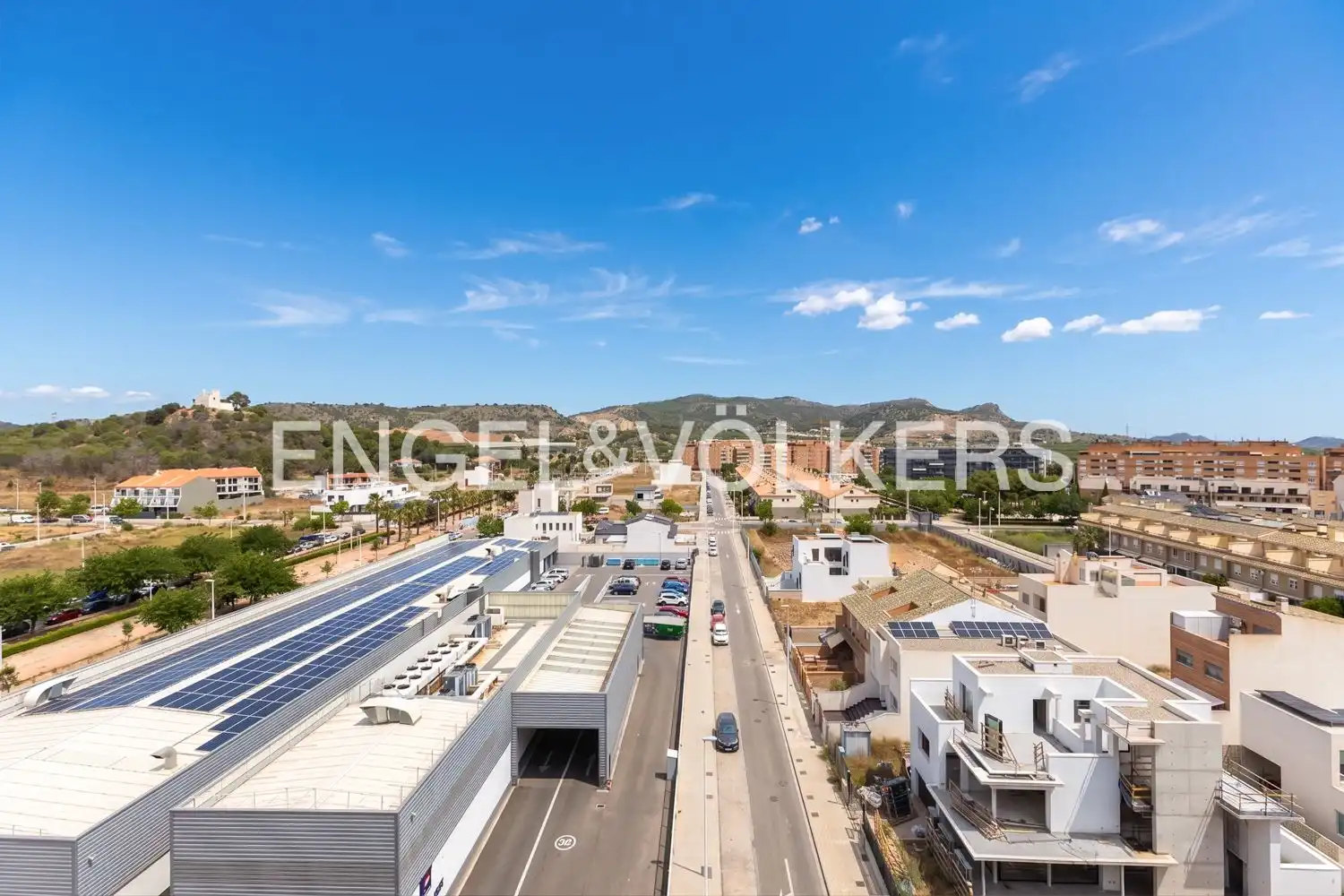 Außenansicht von Wohnung zur Miete in Sagunto / Sagunt mit Klimaanlage, Heizung und Privatgarten