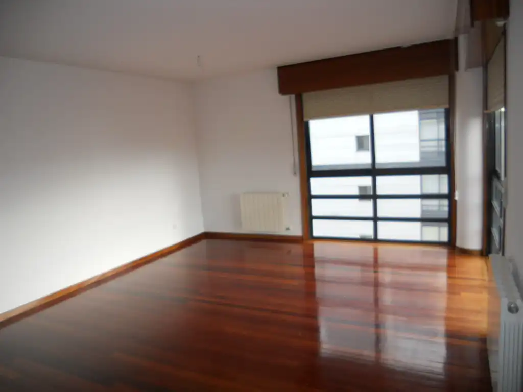 Habitación de Piso de alquiler en Santiago de Compostela  con Calefacción, Trastero y Horno