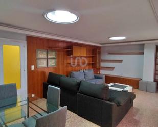 Sala d'estar de Pis de lloguer en Elche / Elx amb Aire condicionat i Terrassa