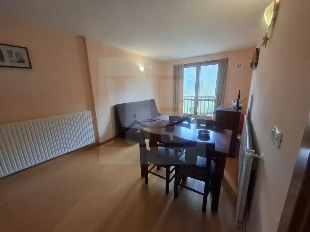 Sala d'estar de Apartament en venda en Canillo amb Calefacció i Moblat