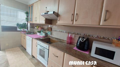 Foto 4 de Piso en venta en Marcial Adalid, Santa Uxía de Ribeira, Ribeira