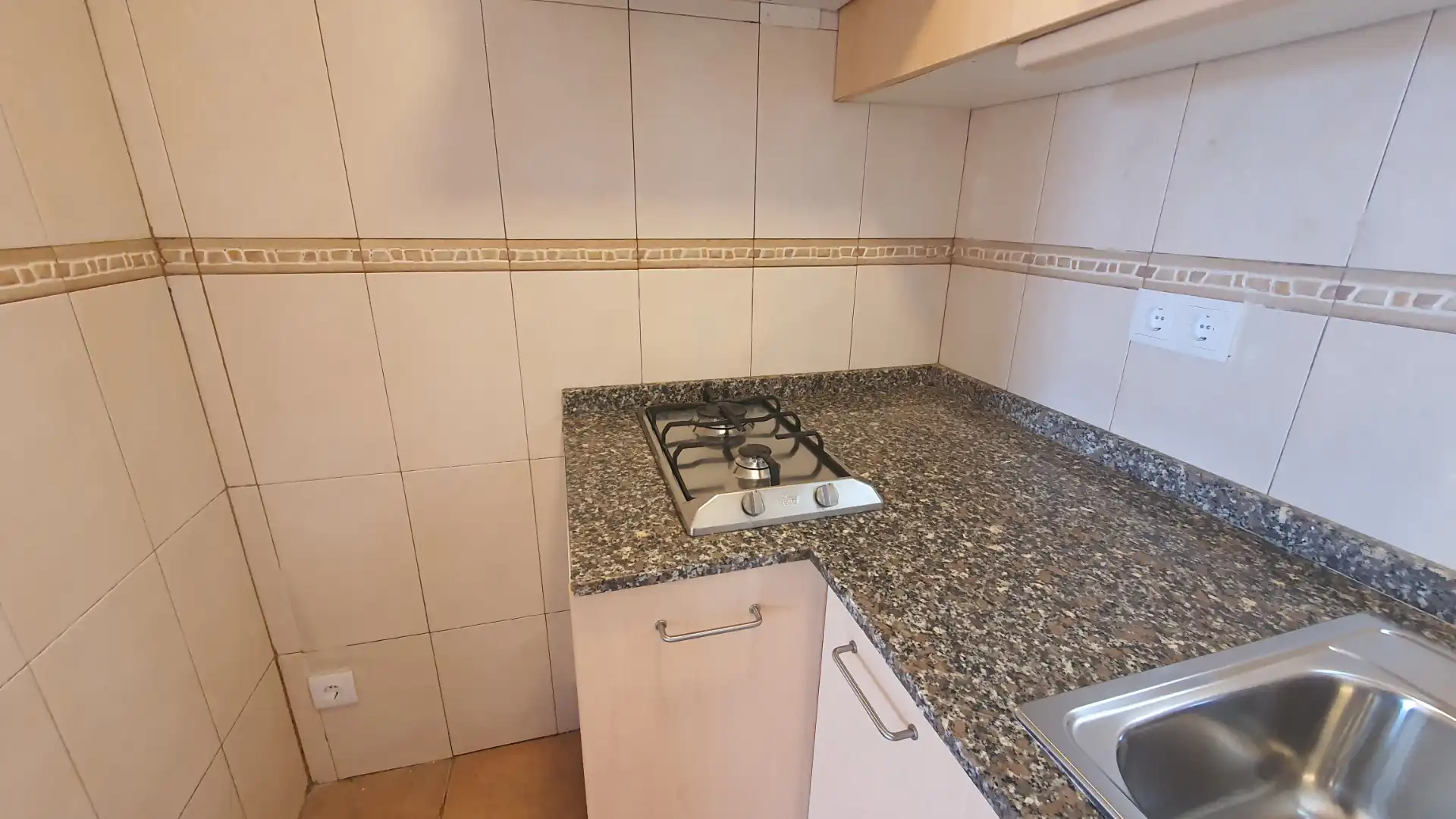 Cocina de Ático en venta en L'Hospitalet de Llobregat con Aire acondicionado, Calefacción y Terraza