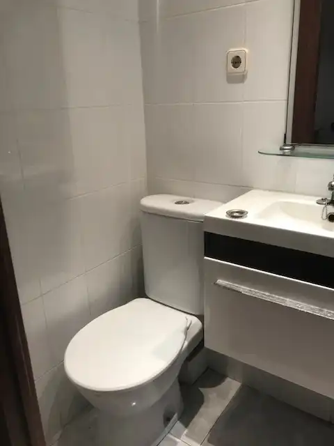 Bany de Pis en venda en Barcelona amb Aire condicionat, Parquet i Moblat