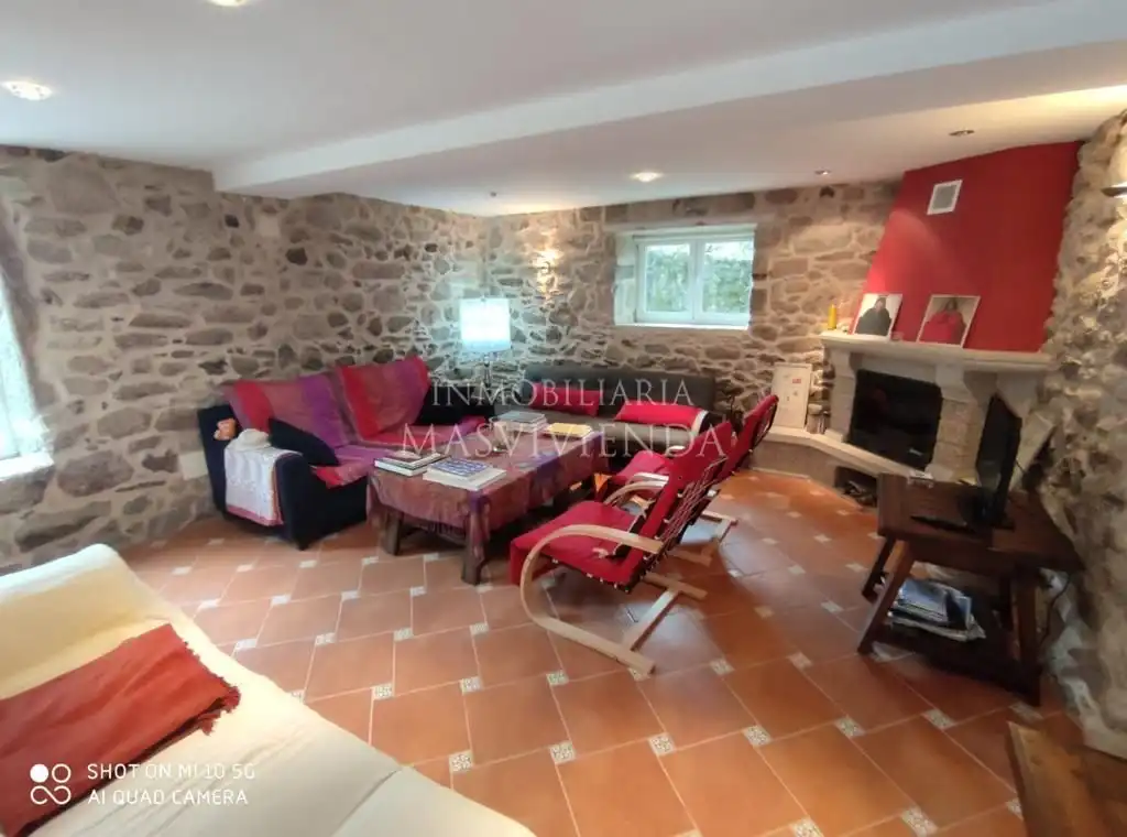 Casa o xalet en venda en Moraña amb Calefacció i Jardí privat