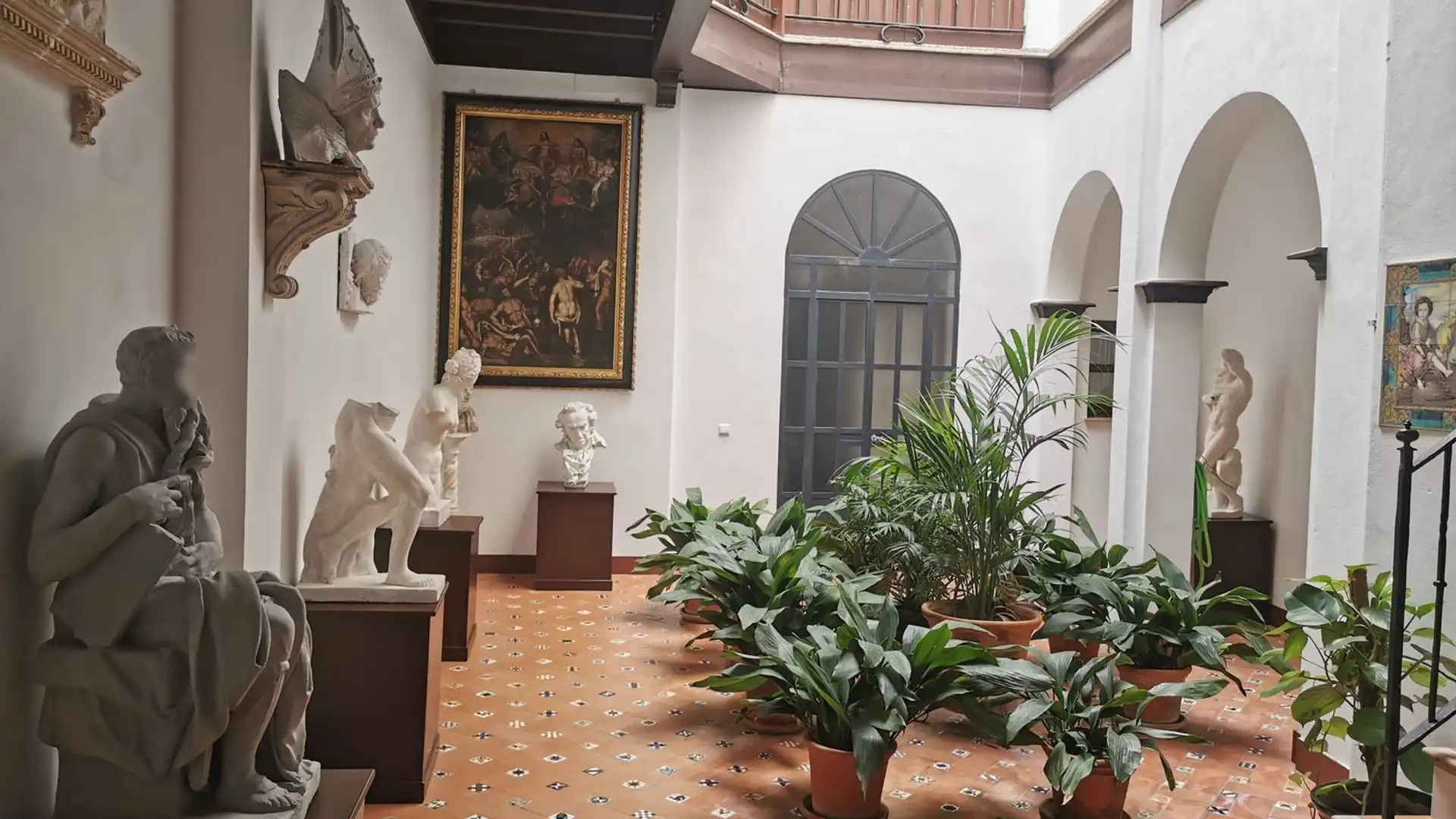 Premises for sale in  Sevilla Capital  with Air Conditioner