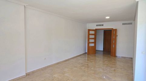 Foto 5 de Piso de alquiler en Sant Llorenç - Zona Alfahuir, Valencia Capital