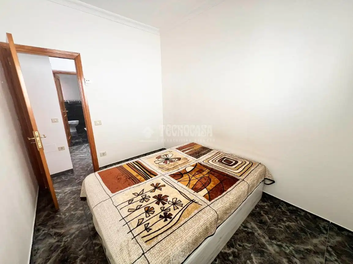 Dormitori de Casa adosada en venda en Santa Lucía de Tirajana amb Terrassa