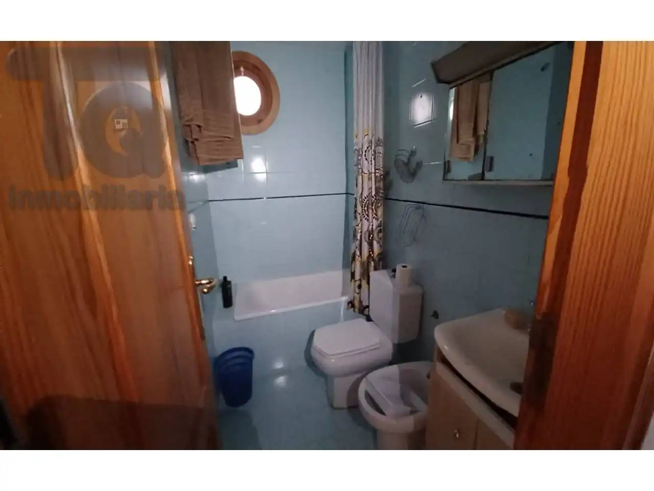 Bathroom of Flat for sale in Granada  with Balcony