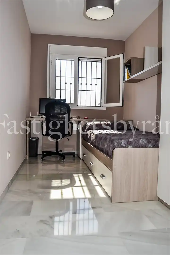 Maisonette zum Verkauf in Avenida Palmeras de Baviera, Caleta de Vélez