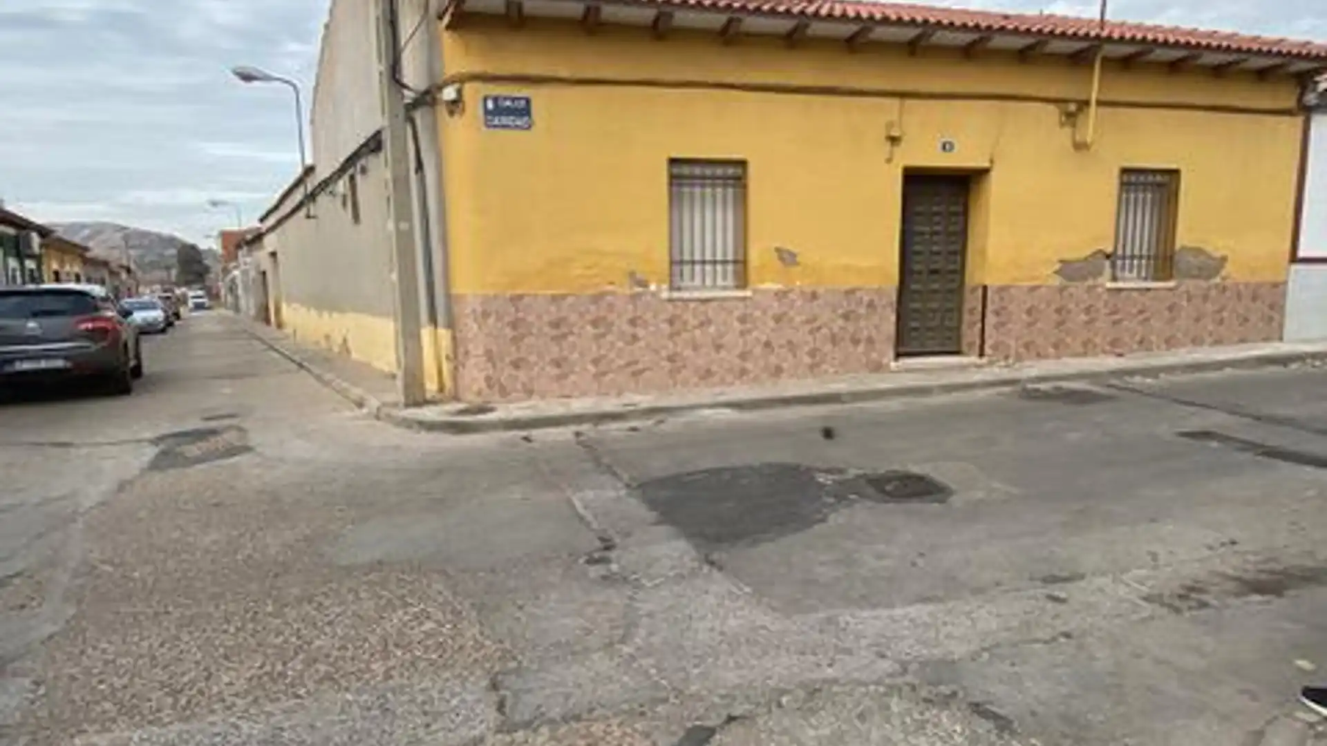 Vista exterior de Casa o xalet en venda en Puertollano amb Terrassa