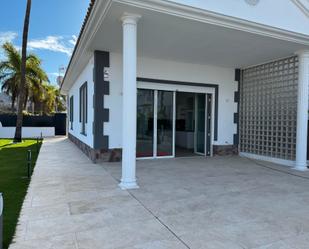 Vista exterior de Loft en venda en Arona amb Aire condicionat, Jardí privat i Terrassa