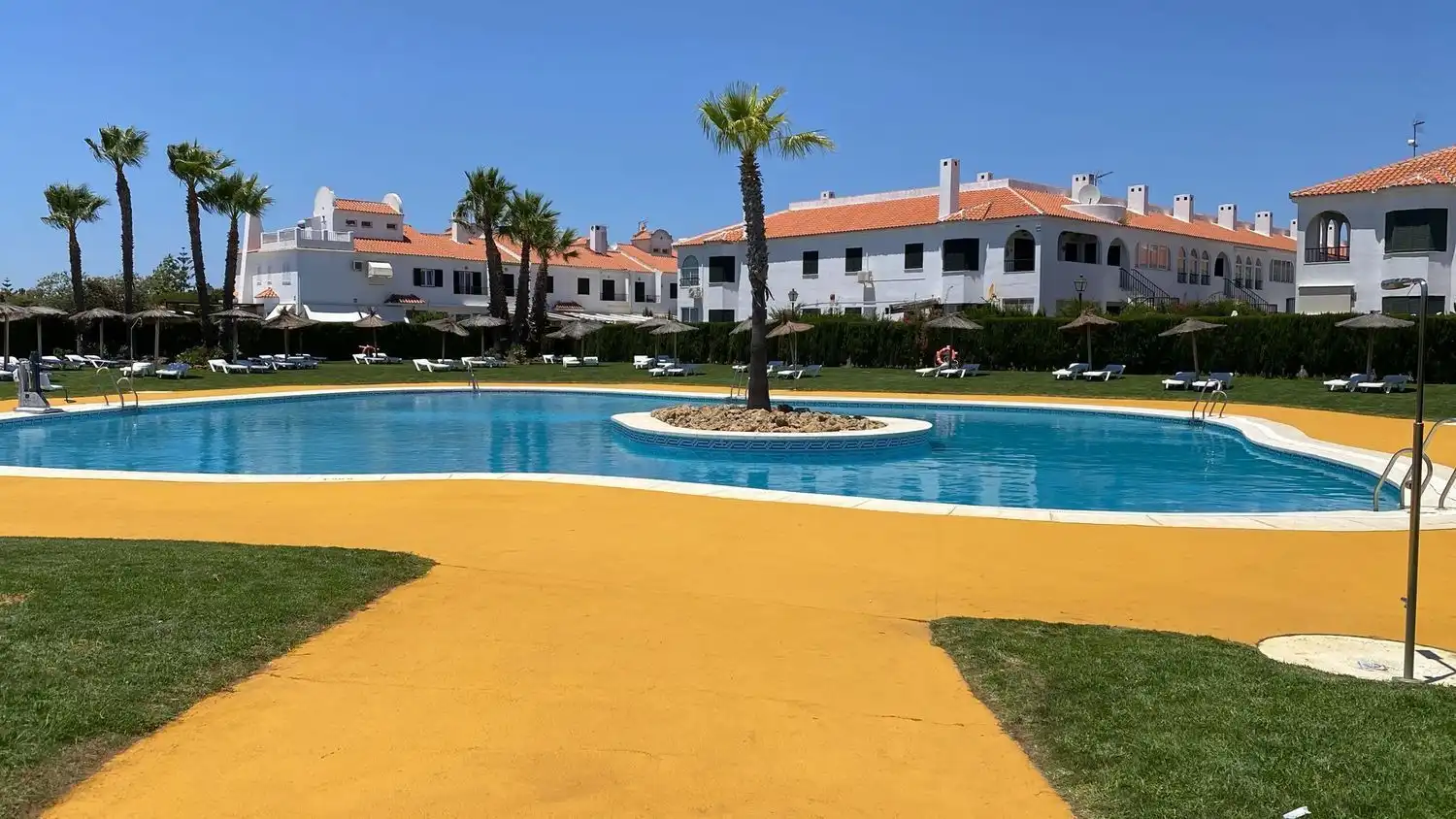 Adosado con piscina en alquiler en El Rompido, imagen 32