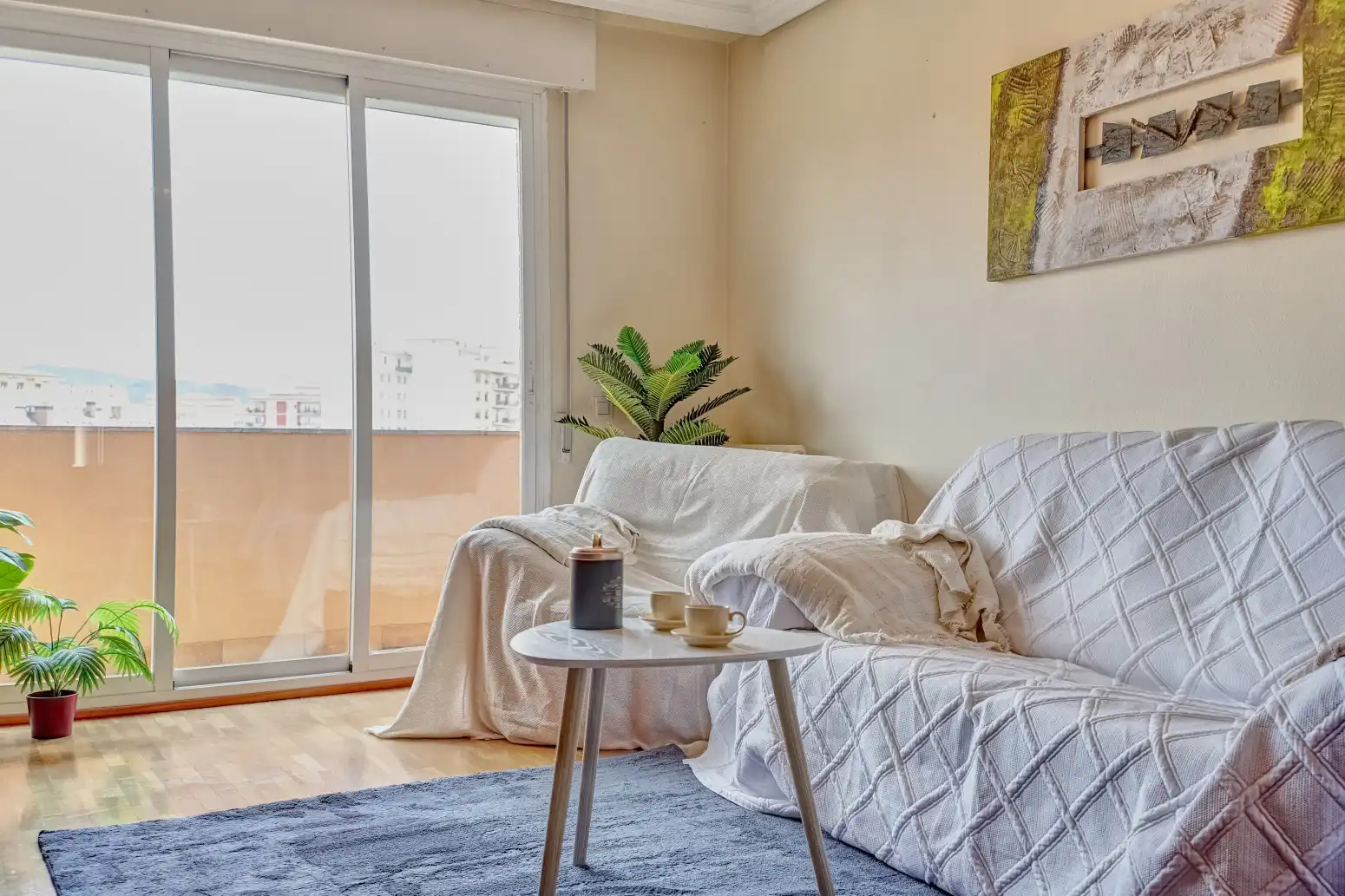 Sala de estar de Piso en venta en Burlada / Burlata con Calefacción, Parquet y Terraza
