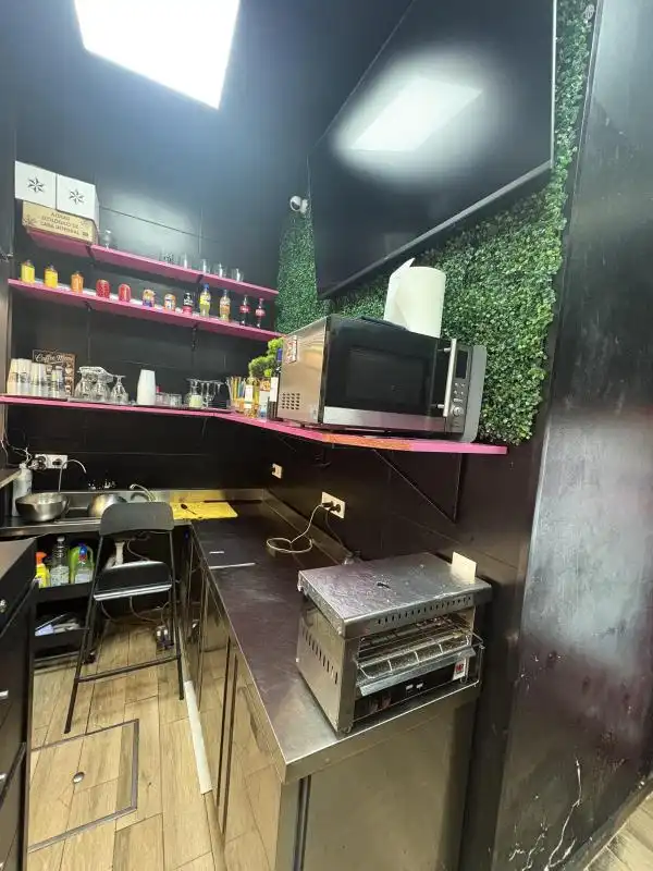 Cocina de Local en venta en Málaga con Calefacción