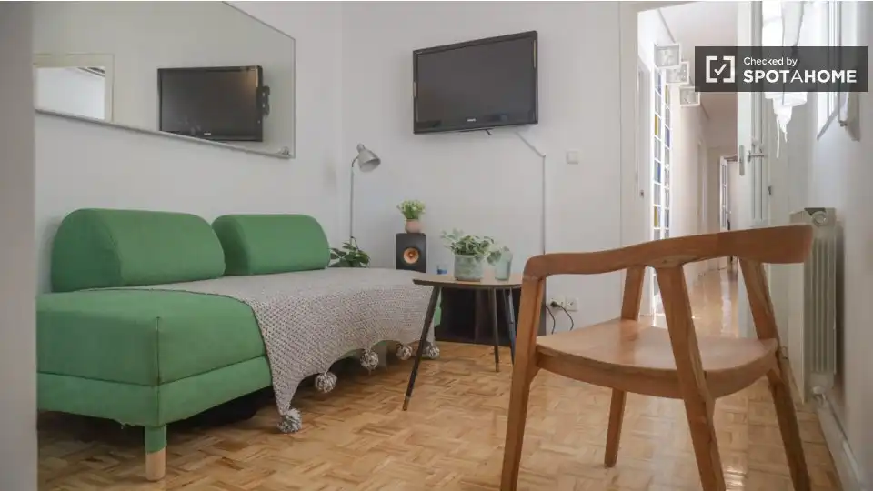 Appartamento con terrazza in affitto a Centro, imagen 3