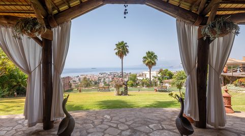 Villa en alquiler en Miraflores del Palo, Málaga