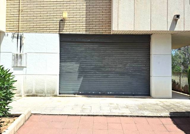Local comercial en Venta en Sant Esteve Sesrovires en Martorell