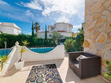 Xalet amb piscina en venda a Orihuela Costa