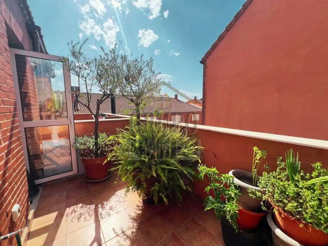 Terrace of Flat for sale in Almazora / Almassora  with Air Conditioner, Heating and Storage room