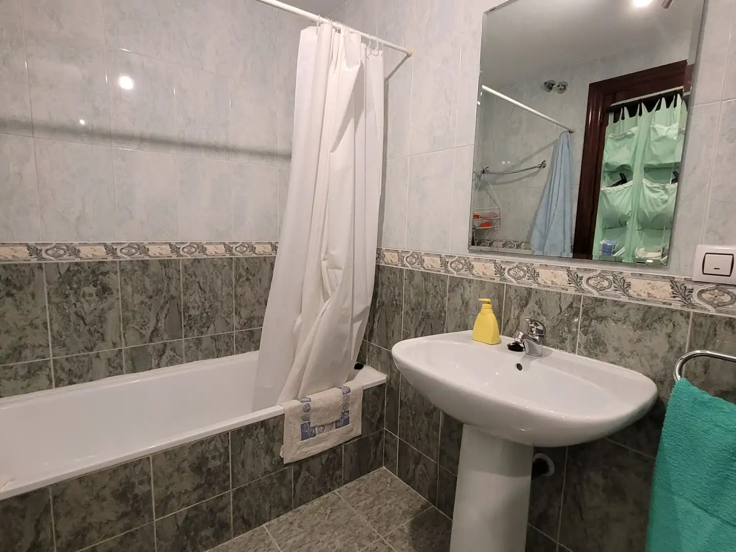 Bathroom of Attic for sale in Maracena  with Air Conditioner, Terrace and Oven