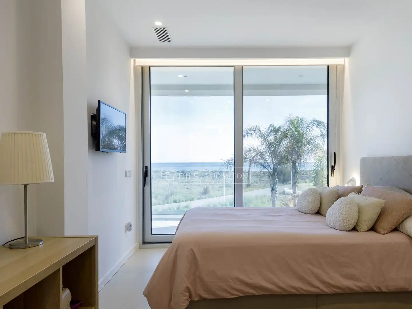 Habitación de Casa o chalet en venta en Sagunto / Sagunt con Aire acondicionado, Calefacción y Jardín privado