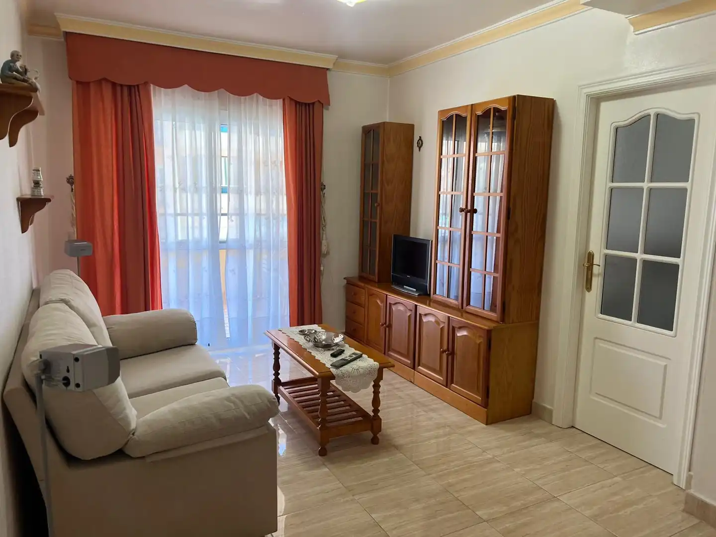 Sala d'estar de Pis en venda en Manilva amb Terrassa