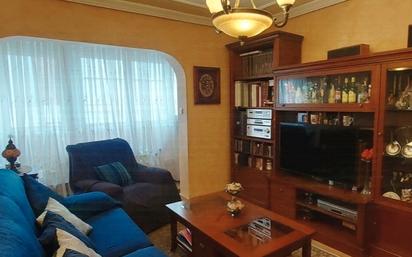 Living room of Flat for sale in Palencia Capital  with Heating, Terrace and Storage room